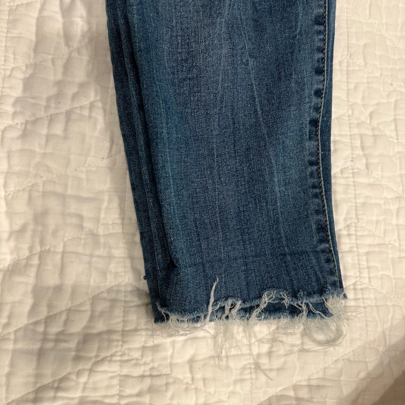 Universal Threads Stretchy Ripped 👖 - Picture 4 of 7